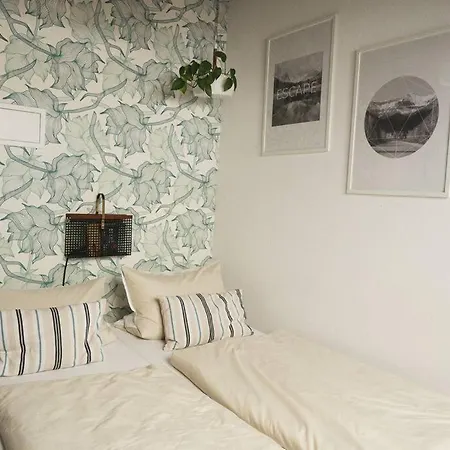 Pura's Haus Am Chiemsee: Small & Simple Appartement *